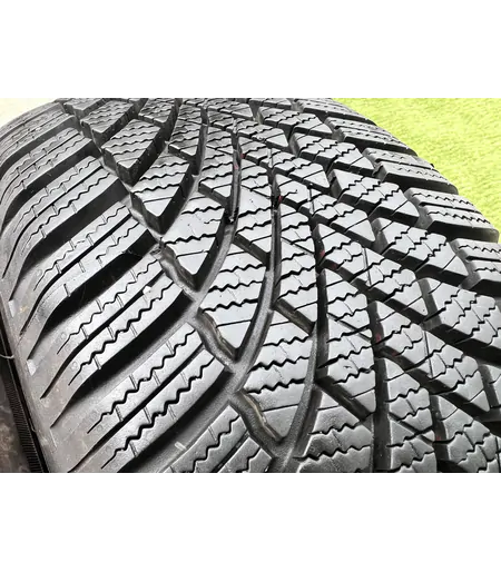 185/60 R15 Bridgestone Blizzak LM005 téli gumi 7mm 3