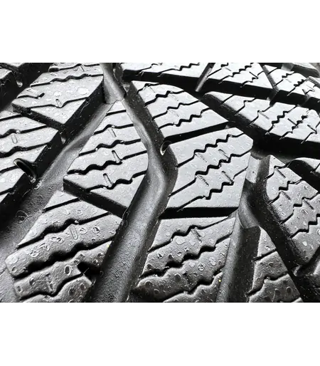 225/50 R17 Falken BlueEart Winter V905 téli gumi 6,5-7mm 4