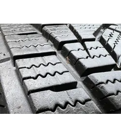 215/40 R17 Hankook Winter I’cept evo 2 téli gumi 6-7mm 4