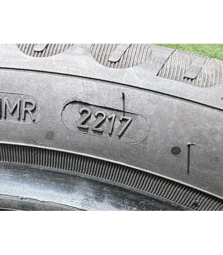 205/55 R16 Goodyear UltraGrip 9 téli gumi 5-7mm 5