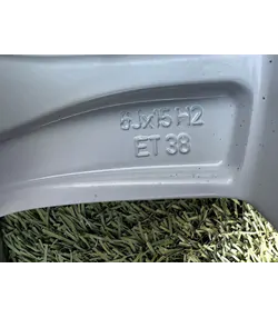 5x100 15" Volkswagen gyári alufelni 6Jx15h2 ET38 - Mobil Gumis 7