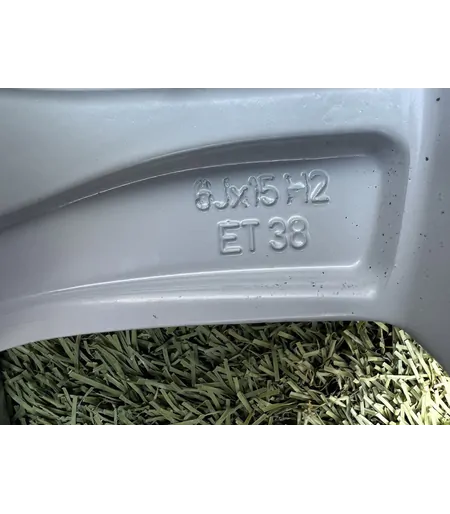 5x100 15" Volkswagen gyári alufelni 6Jx15h2 ET38 - Mobil Gumis 7