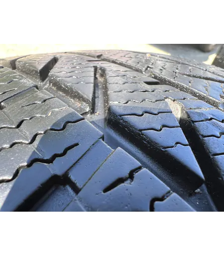 215/70 R15C Fulda Conveo Trac 3 téli gumi 5mm 4