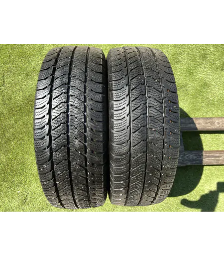 215/65 R16C Uniroyal SnowMax 3 téli gumi 8mm 1
