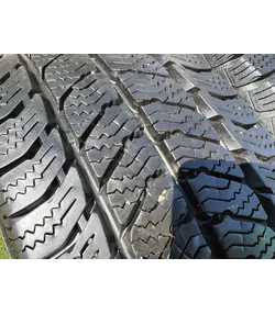 215/65 R16C Uniroyal SnowMax 3 téli gumi 8mm 2