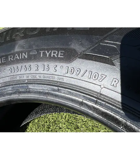 215/65 R16C Uniroyal SnowMax 3 téli gumi 8mm 6