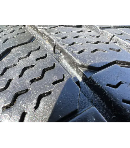 215/70 R15C BFGoodrich Activan téli gumi 5mm 4