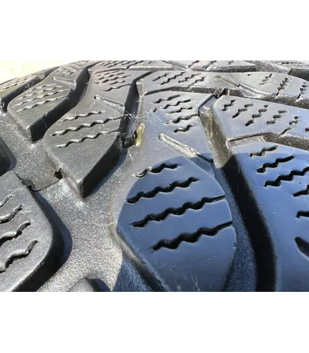 205/60 R16 Lassa Snoways 3 téli gumi 6mm 4
