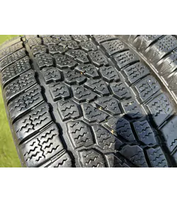 215/70 R15C Firestone VanHawk 2 téli gumi 7mm 2