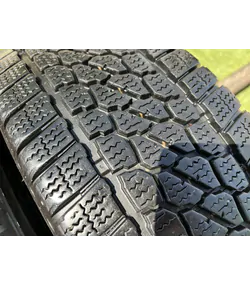 215/70 R15C Firestone VanHawk 2 téli gumi 7mm 3