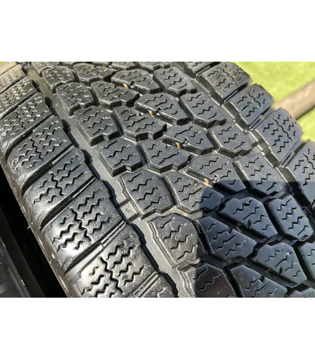 215/70 R15C Firestone VanHawk 2 téli gumi 7mm 3