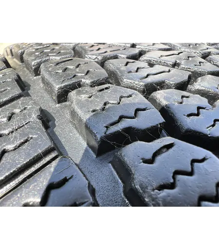 215/70 R15C Firestone VanHawk 2 téli gumi 7mm 4