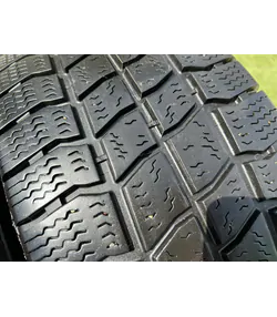235/65 R16C Vredestein Comtrac 2 téli gumi 7mm 3
