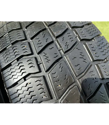 235/65 R16C Vredestein Comtrac 2 téli gumi 7mm 3