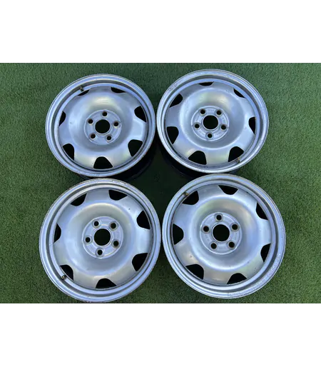5x120 17" Volkswagen Caravelle gyári lemezfelni 7Jx17h2 ET55