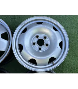 5x120 17" Volkswagen Caravelle gyári lemezfelni 7Jx17h2 ET55 4