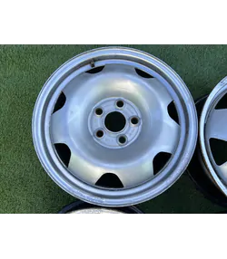 5x120 17" Volkswagen Caravelle gyári lemezfelni 7Jx17h2 ET55 5